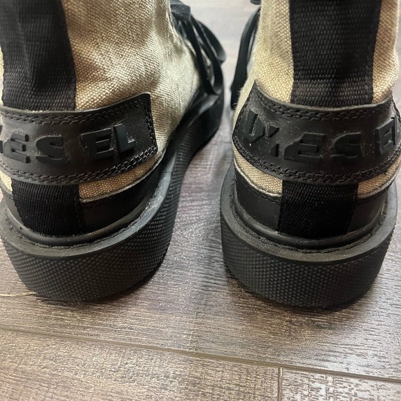 Diesel boots - Picture 3 of 3